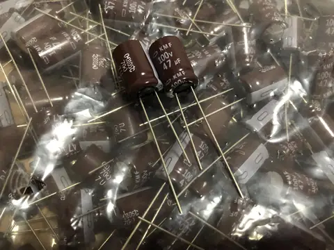 47uF 100V NIPPON NCC KMF Series 10x16mm Low ESR 100V47uF Aluminum Electrolytic Capacitor