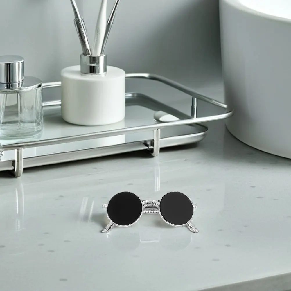 

2Pcs Unique Sunglasses Hair Clips Metal Decorative Accessories for Women Creative Hairstyles Eyewear Barrettes