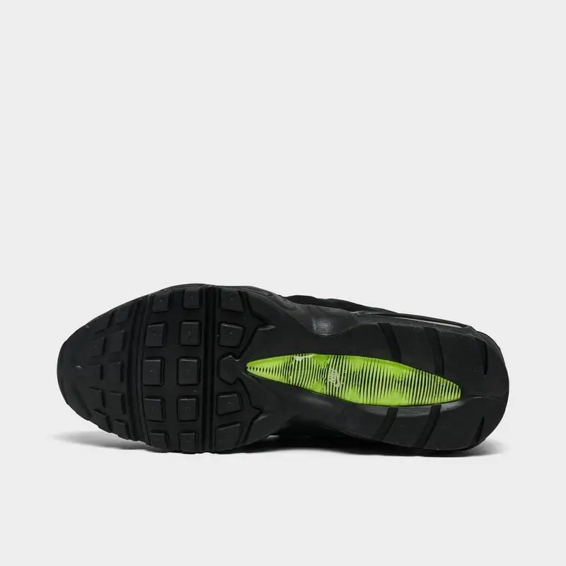 Nike |   Sepatu Kasual Nike Air Max 95 Pria