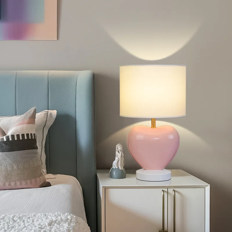 SANDYHA Elegant Heart-shaped LED Floor Lamp Creamy Pink Ceramic Unique Lighting for Living Room Bedroom Bedside Modern Home