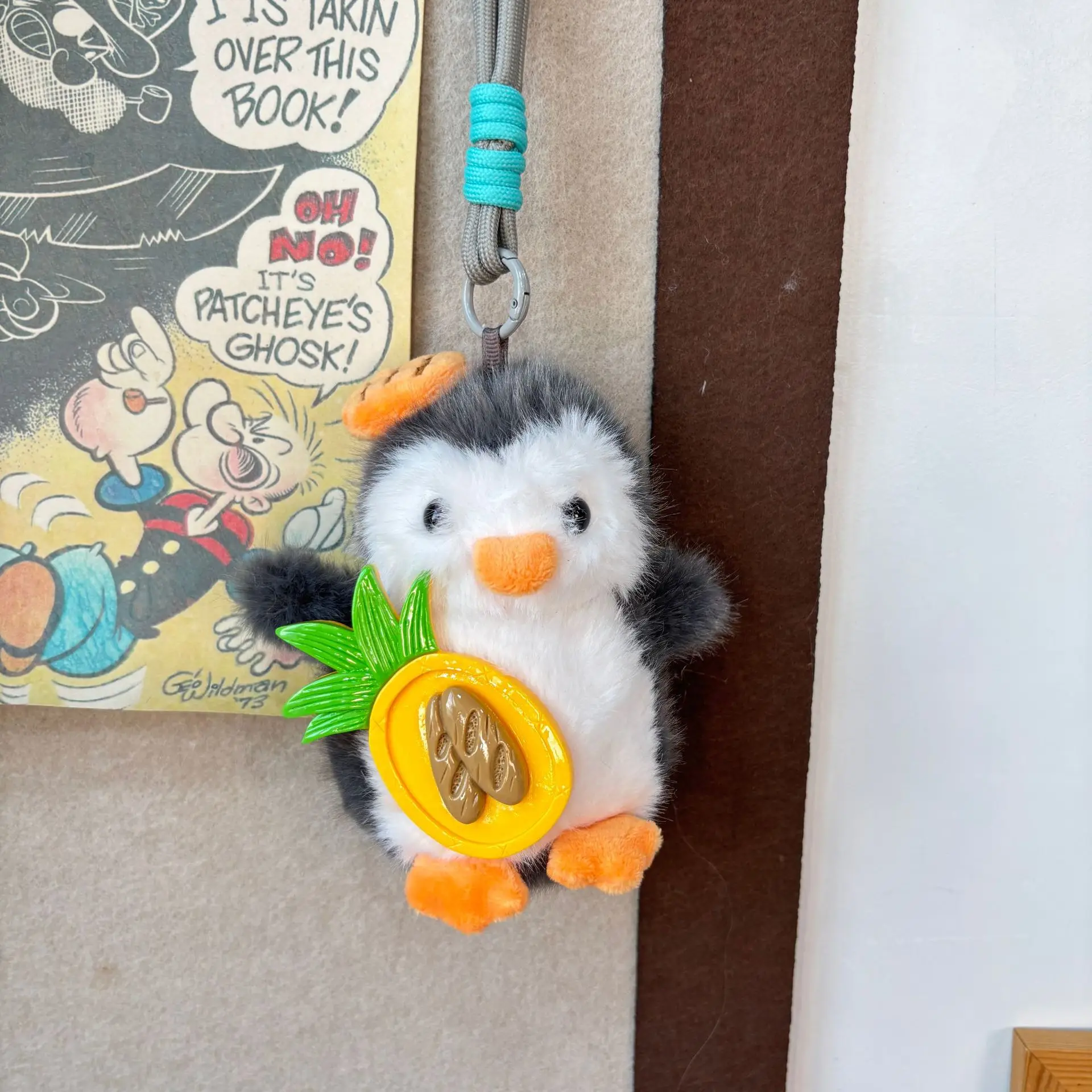 النسخة الكورية لطيف البطريق أفخم دمية قلادة المفاتيح هدايا أعياد ميلاد للأطفال على ظهره ديكور نابض بالحياة أفخم البطريق الحيوان المفاتيح