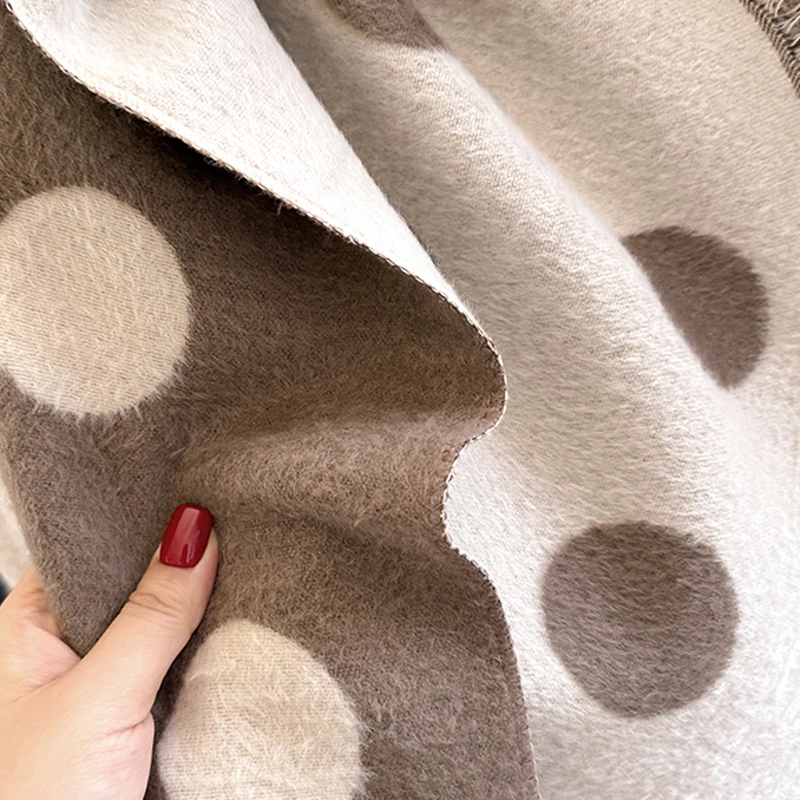 Damen-Kaschmirschal der Luxusmarke 2025, warmer Winter-Pashmina-Schal mit Quasten, gestreift und gepunktet, bedruckt, Foulard und Poncho – Detail 3