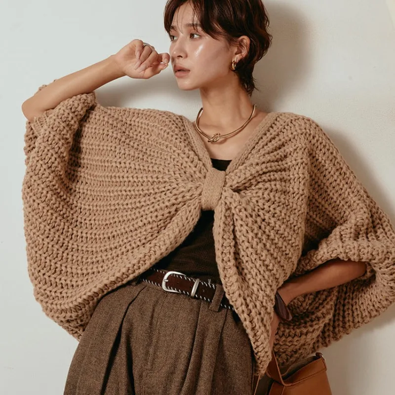 

New Autumn Winter Bat Shaped Knitted Sweater Woemen Japanese Stylish V-neck Causal Versatile Cloak Pullover Knitwear Ladies Tops