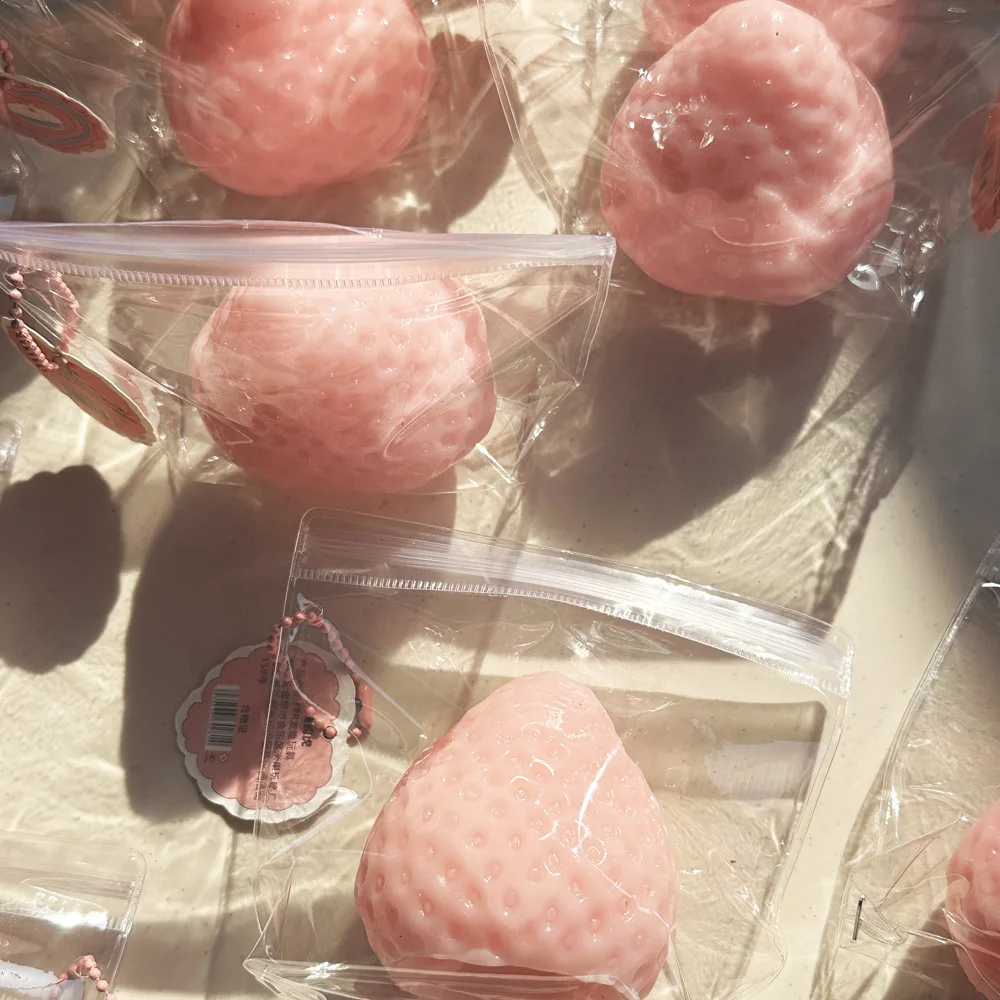 บีบสตรอเบอร์รี่ Taba Squishy ของเล่นความเครียดบรรเทาช้า Rebound ของเล่นสําหรับผู้ใหญ่ป้องกันความเครียด Fidget ของเล่น Decompression ของเล่น