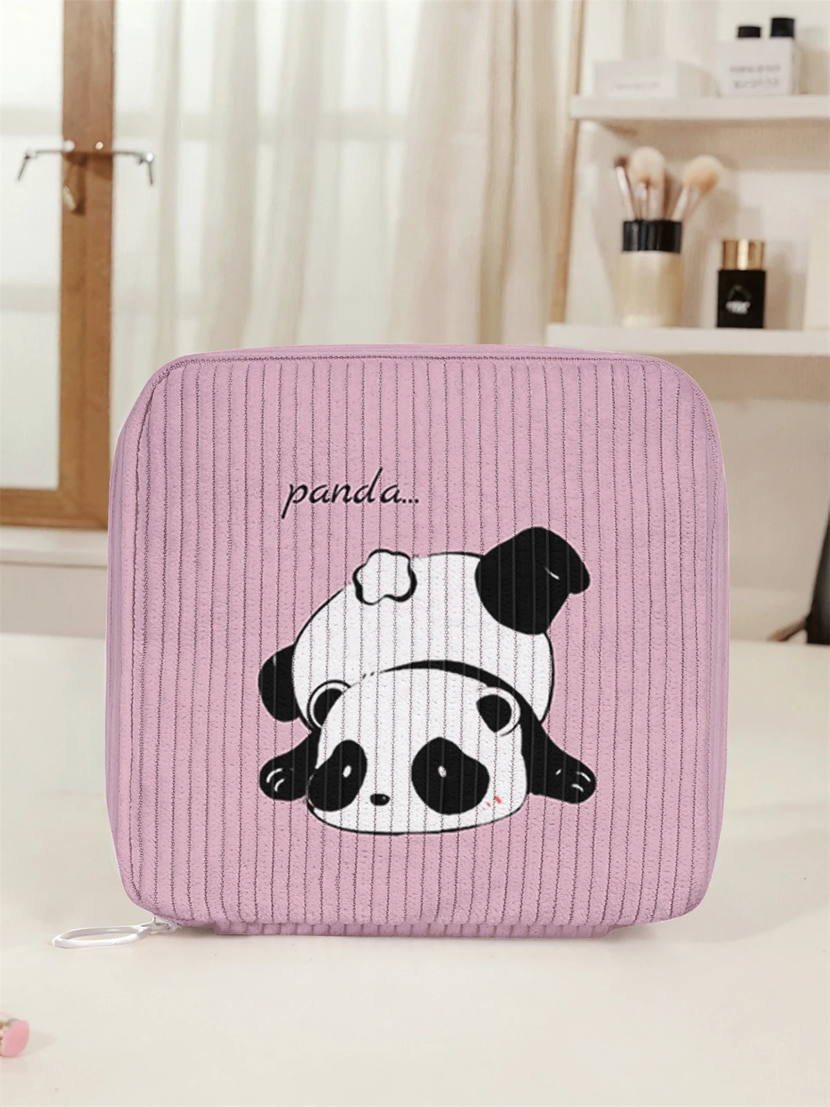 

Panda pattern printed sanitary napkin storage bag, women's lightweight tissue bag, sanitary tissue bag