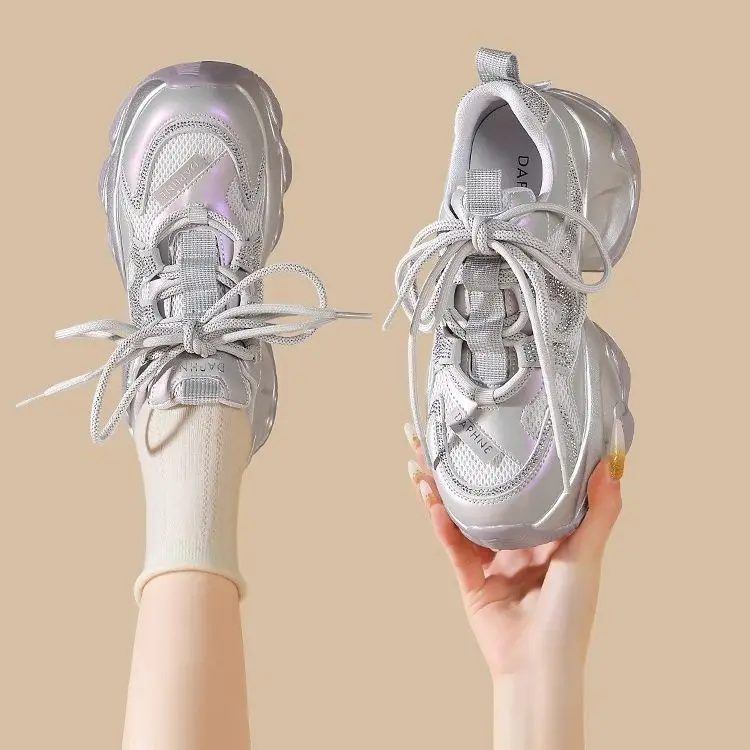 Женские туфли для папы на толстой подошве, новинка лета 2023 г., универсальная дышащая повседневная спортивная обувь с мягкой подошвой и сеткой Tide