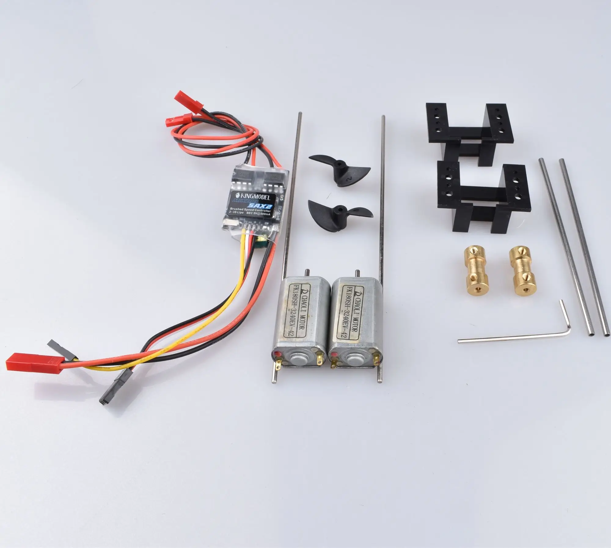 5A x2 spazzolato Esc 3V-9V Kit motore magnetico potente 180 motori + albero motore 15cm + elica CW CCW D30 + giunti 2 to2mm per barche RC