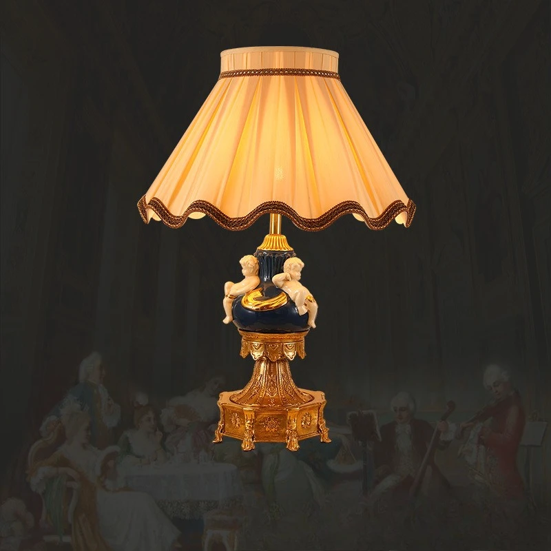 French all-copper ceramic desk lamp, retro pure copper European style, warm and luxurious bedside in the bedroom, decorated