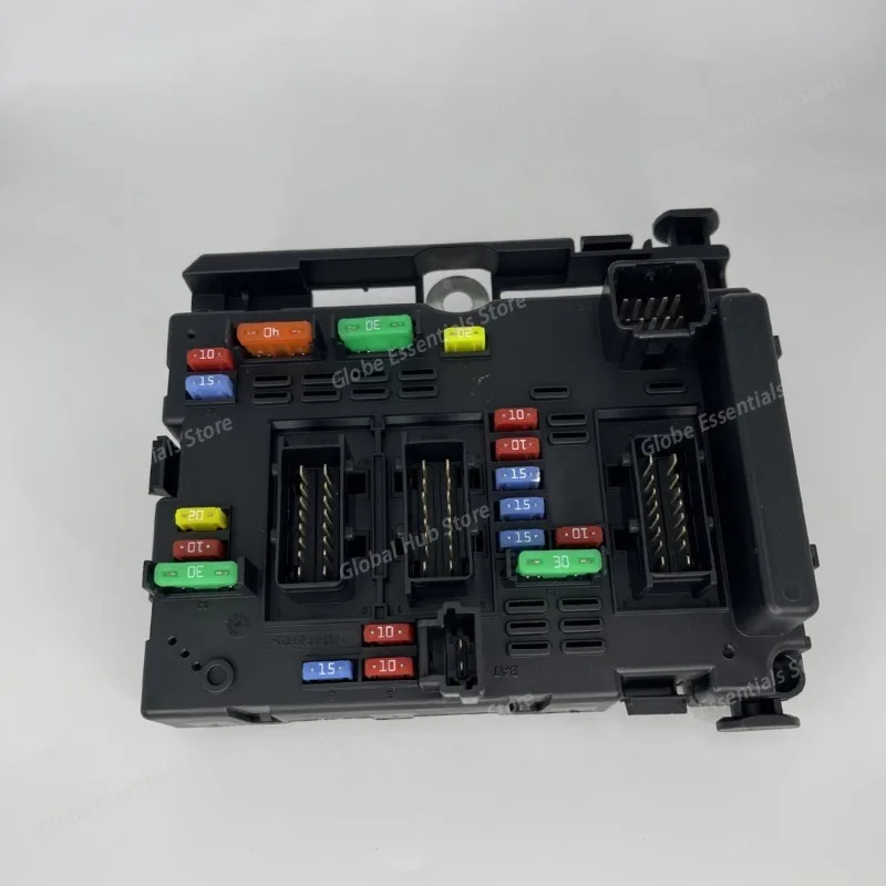 

9657573680 New Fuse Box for Peugeot for Citroen 9657608580 Fuse Box 6500Y1