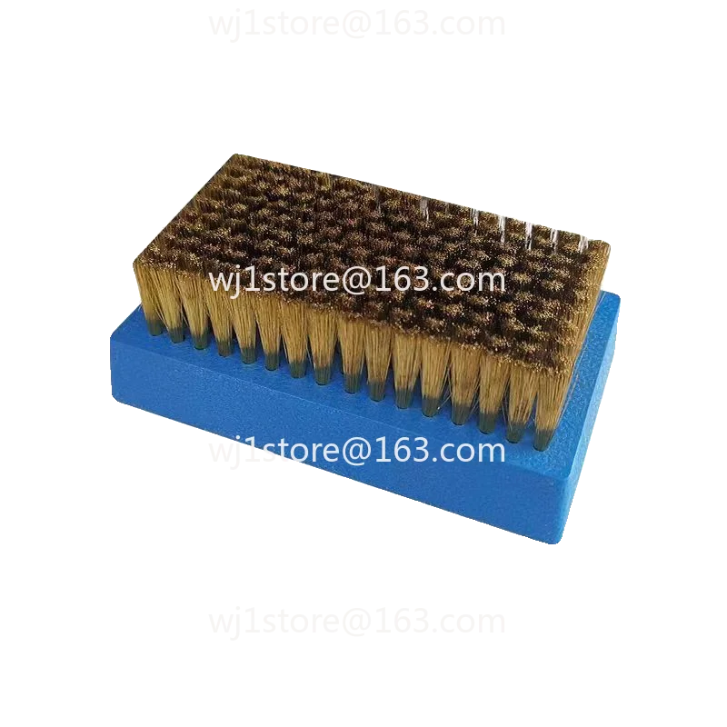 Rectangle copper wire brush plastic handle steel wire brush 0.070.11 general wire brush
