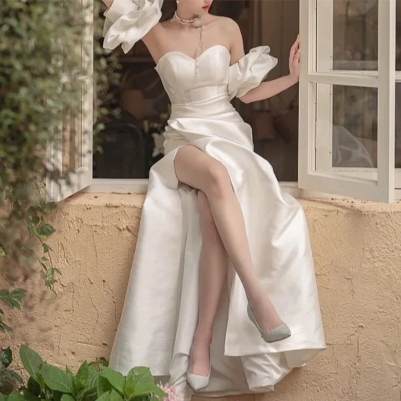 Abito da sposa in raso senza spalline senza maniche diviso a trapezio Vestido Noiva Abiti da sera sexy semplici vintage Taglia personalizzata personalizzata