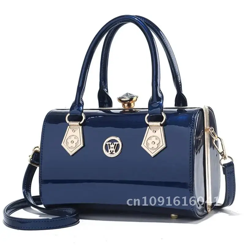 2023 Luxury Patent Leather Women'S Bags Europe Diamond Ladies Handbags Bright Shoulder Bag Famous Brand Ladies Wedding Party Bag