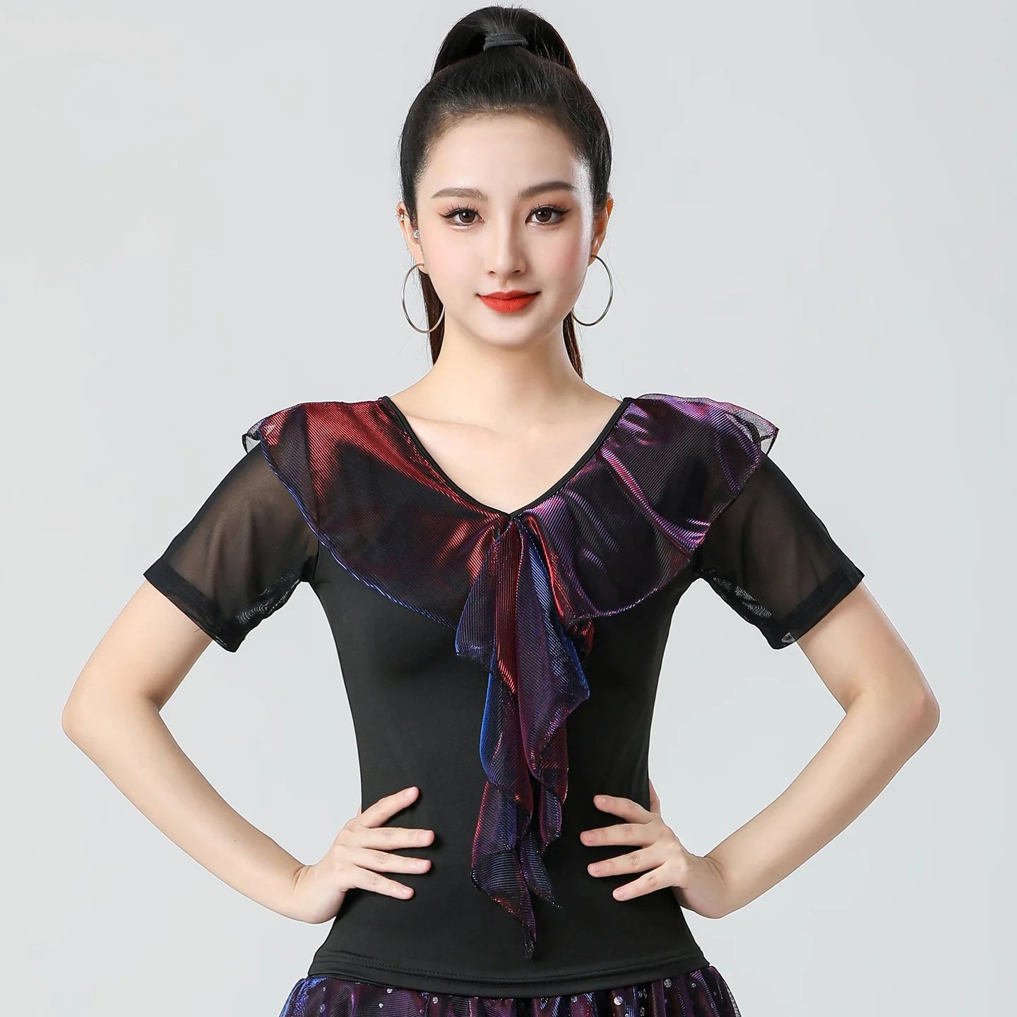 Wszechstronna i wygodna odzież do tańca latynoamerykańskiego Nowa damska letnia bluzka z krótkim rękawem Odzież do tańca towarzyskiego i tańca kwadratowego