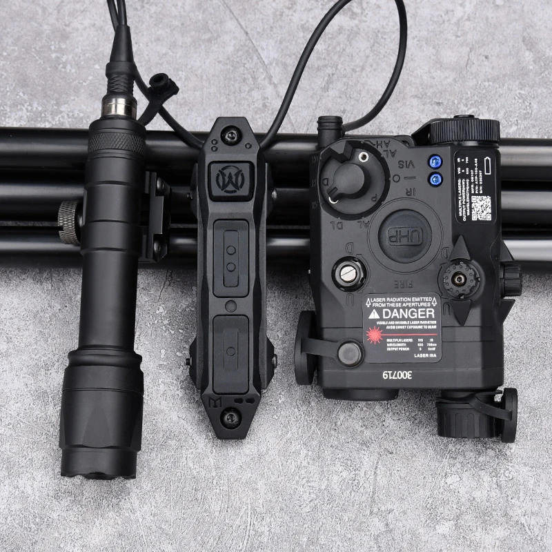 PEQ 15 IR Laser Red Dot Green Blue Infrared Sighting & M600C Scout Flashlight Wadsn/No Marking Switch PEQ Tactical Laser Set