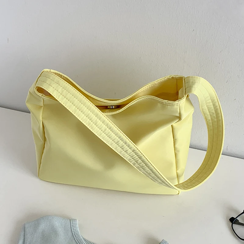 

New Women's Tote Bag Large Capacity Solid Color Casual Handbags Temperament Commuter College Student One Shoulder Bags