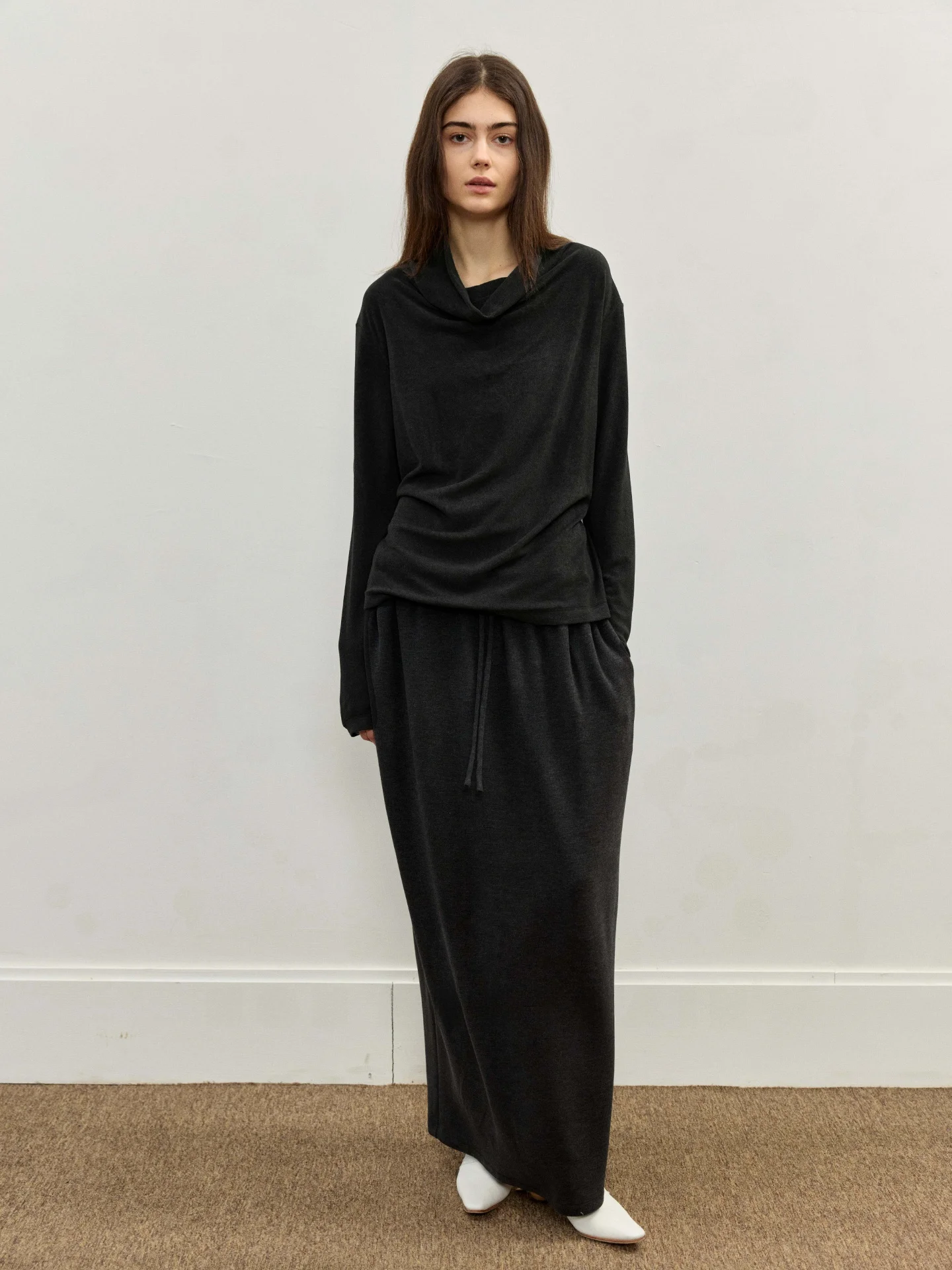 

Женский вязаный комплект из топа и юбки без ограничений по размеру, свободного кроя, в французском стиле, для зимы, модный, больших размеров, дышащий, легкий