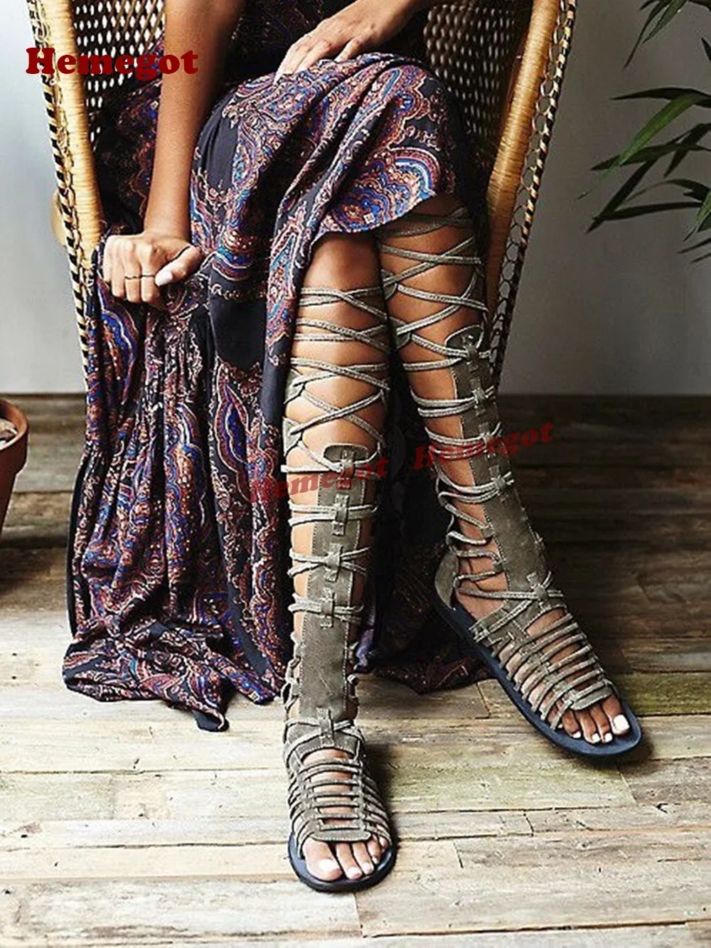 

Армейско-зеленые сандалии с вырезами, женские сандалии-гладиаторы на плоской подошве с открытым носком и перекрестной завязкой, замшевые роскошные подиумные туфли на шнуровке, пикантные