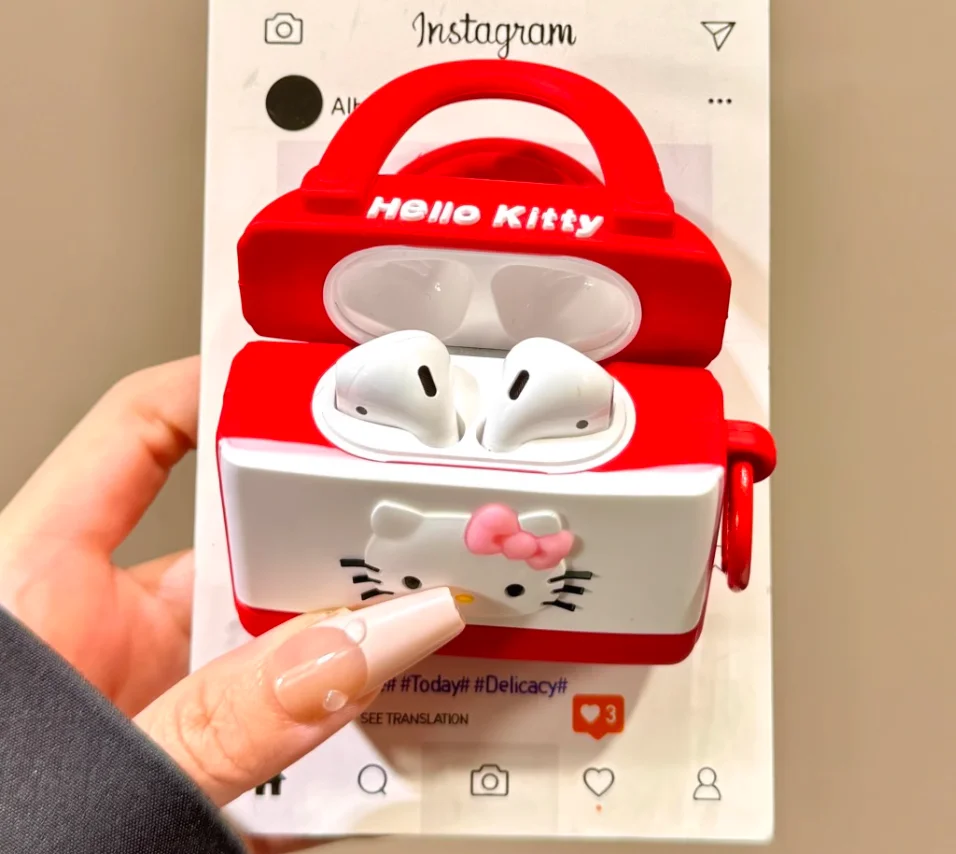 Red White Bag Kitty…