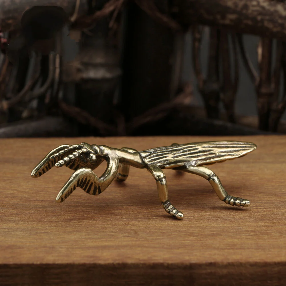 Antique Brass Praying Mantis Tea Pet Figurine Chinese Vintage Insect Ornament Desk Decor Collectible Gift