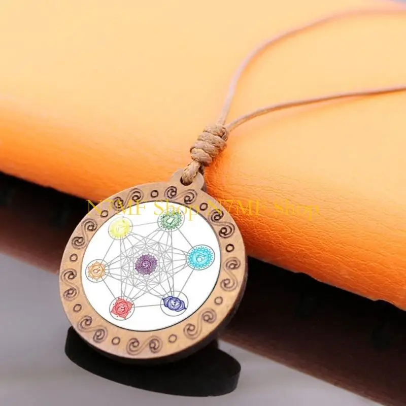 N7MF قلادة الخشب الروحية القلادة المقدسة والرمزية سري يانترا قلادة قلادة