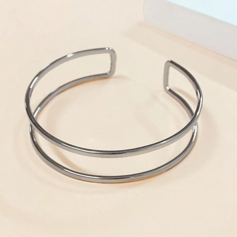 Vintage Style Upper Opening Bracelet Minimalist Design Gold Color Circular Bangles Layered Look Adjustable Geometric Bangles