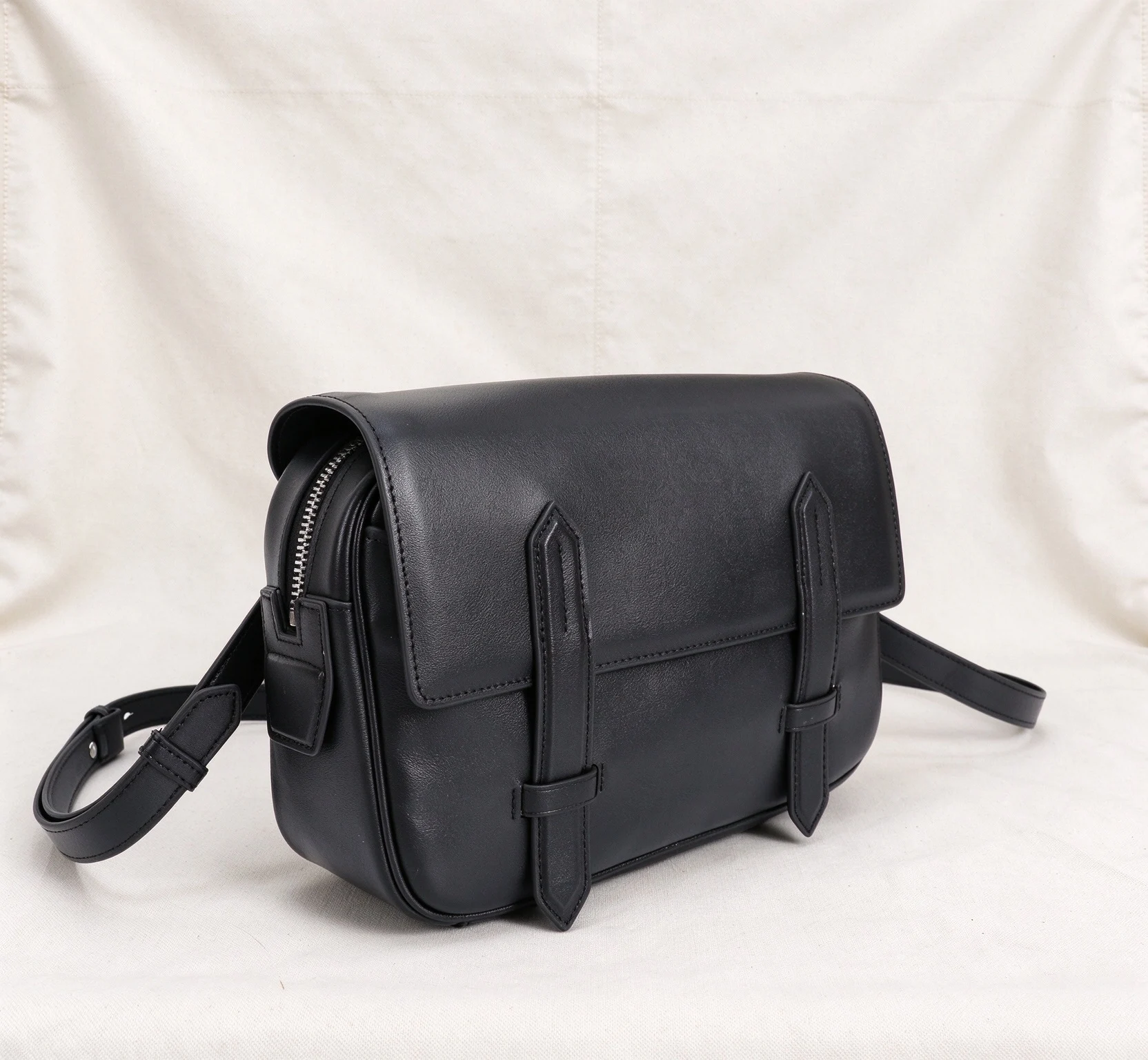 Large Size Men Crossbody Bag, Saffiano Leather Messenger Shoulder Bag, Multi Zipper Pockets Casual Camera Bag