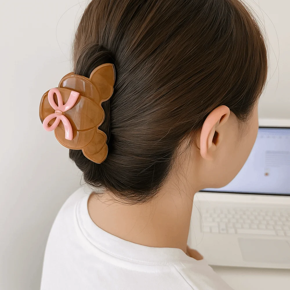 

Cute Croissant Shark Clip Sweet Acetic Acid Acetate Hair Crab Clip Toast Colorful Delicious Food Claw Clip Daily