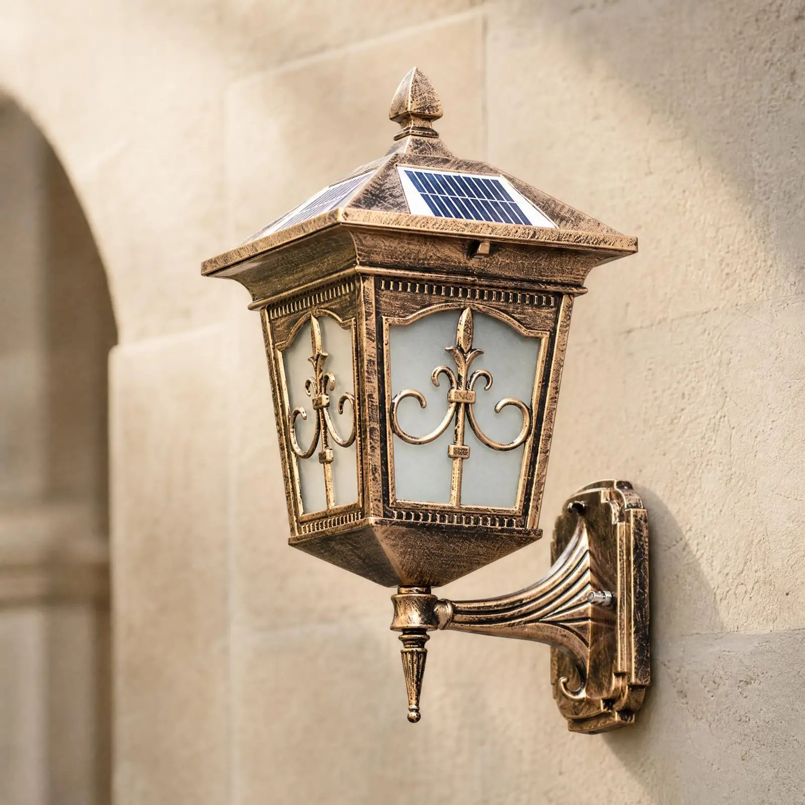 lanterne-murale-exterieure-a-led-alimentee-par-energie-solaire-etanche-ip65-avec-eclairage-de-porche-a-toit-en-pente-allumage-automatique-du-crepuscule-a-l'aube