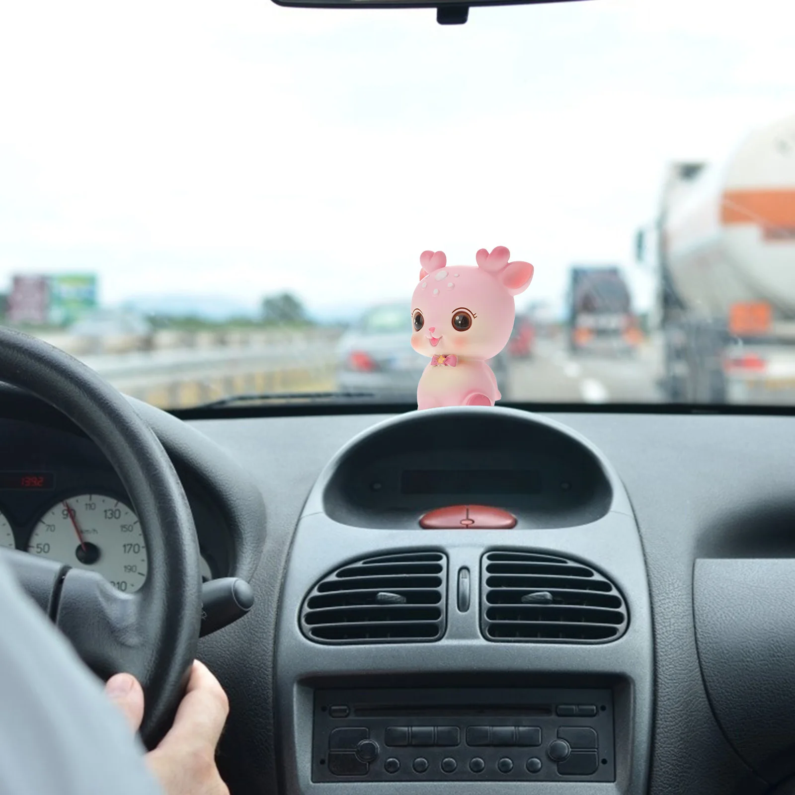 

Adorable Resin Small Fawn Deer Statue Creative Desktop Decoration Home Office Car Ornament Animal Crafts Adornment