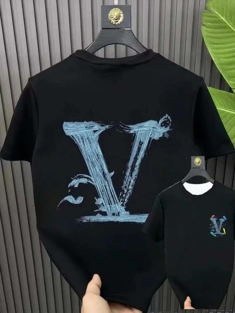 38/5000 In the summer of 2025, a brand-new, stylish and versatile short-sleeved T-shirt with lettered prints for men, a top fas