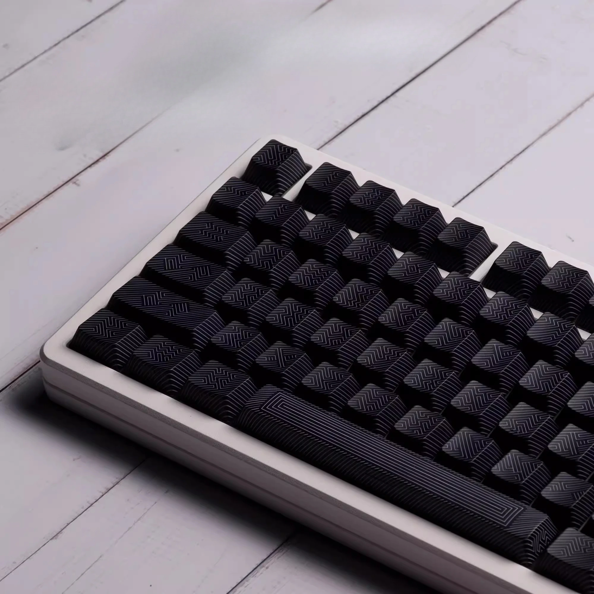 Opal wind keycap light transmission adaptation wooting step from the forerunner Mega lion VGN mechanical keyboard cap