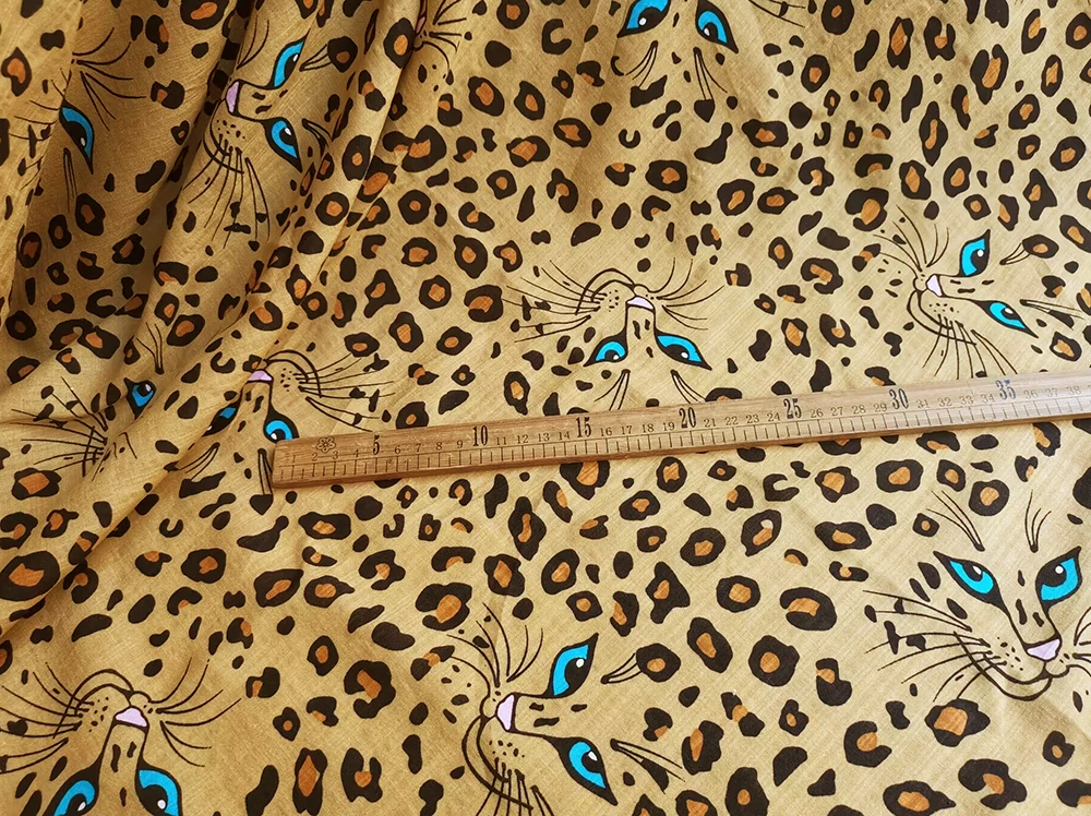 1 Meter x 1,45 Meter Afrika Brown Leopard Dress Material Stoff Dünne Baumwoll-Krepp-Gaze Nicht transparent – Detail 10