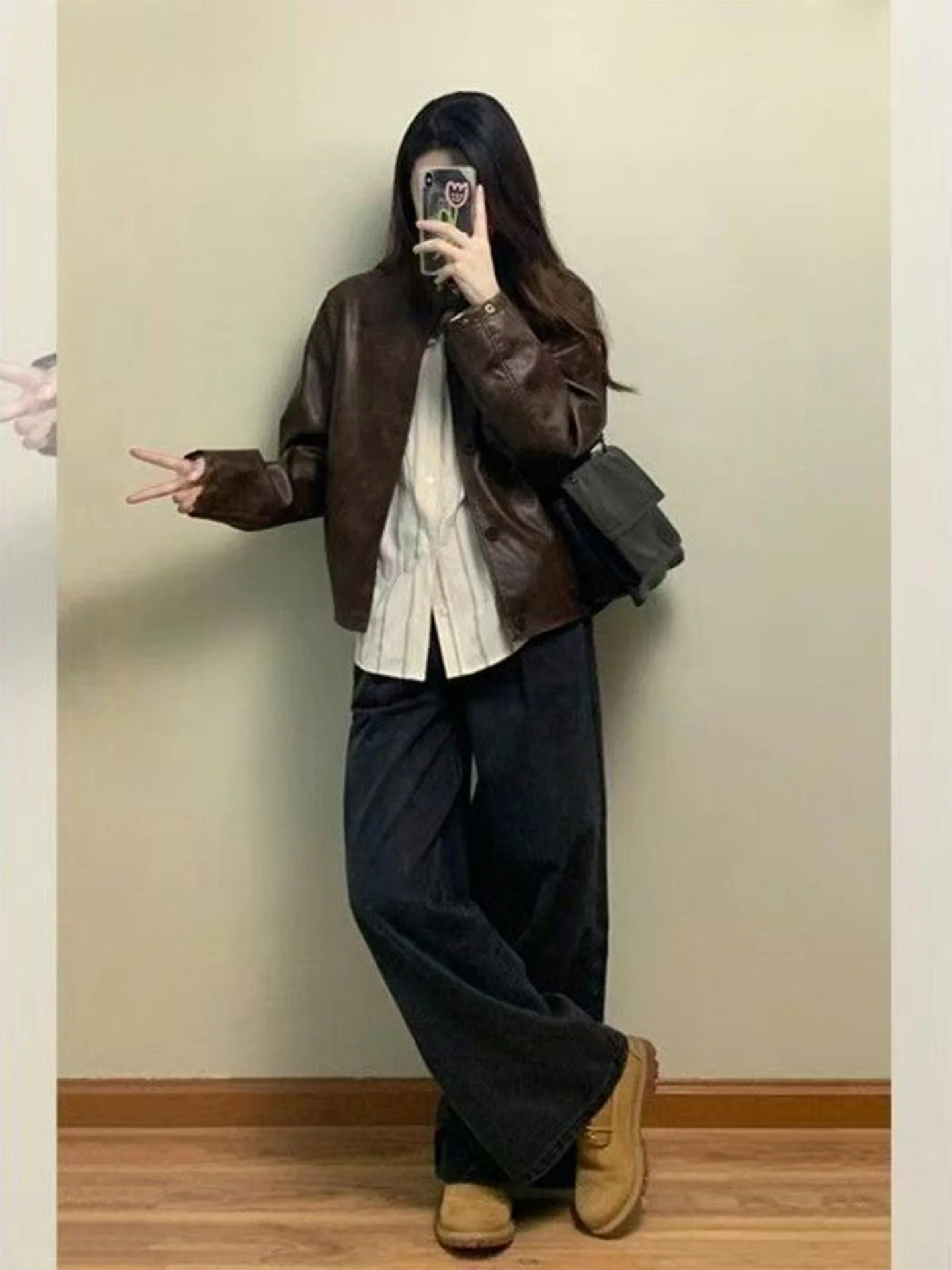 レトロブラウンレザージャケット レディース 2025年 春秋新作 メラリ スタンドカラー 個性派 バイクジャケット アウター