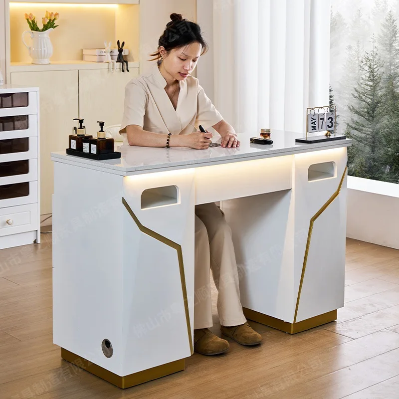 Nail table studio, commercial single-person manicure beauty salon, minimalist vanity table