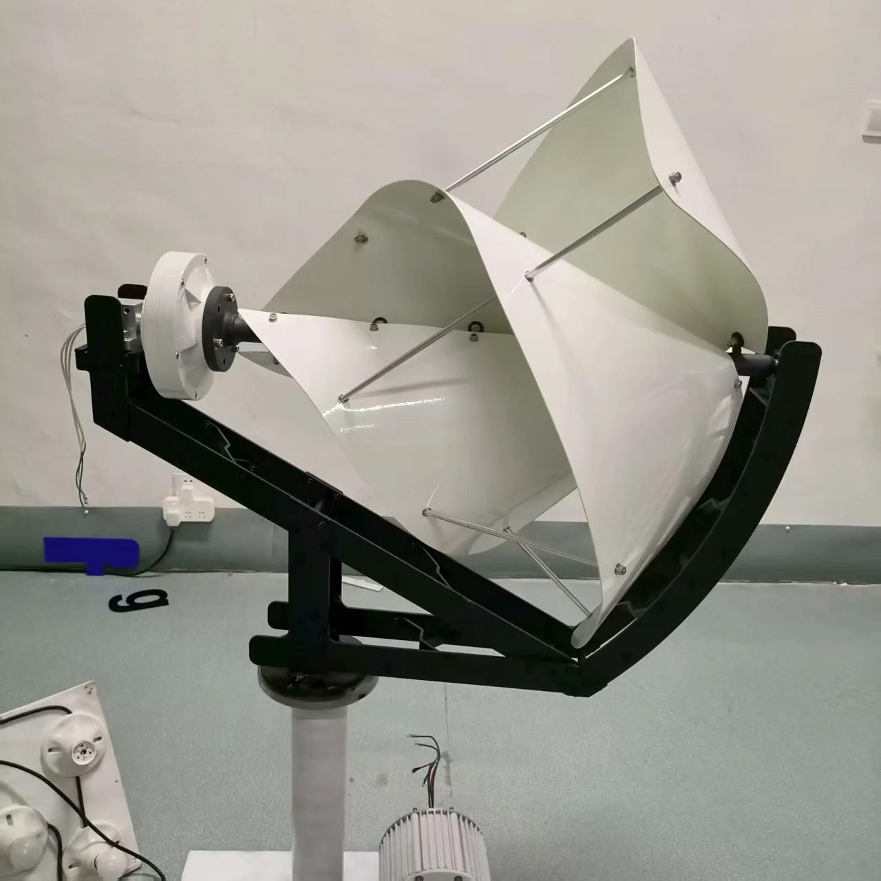 Home Roof Low Noise Wind Turbine 2KW 12V 24V 48V Vertical Wind Energy Generator 2000W Windmill With MPPT Regulator Controller