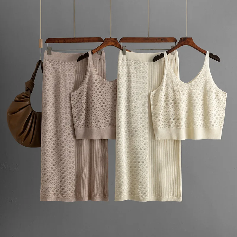 

Summer Skirts and Tops Two Pieces Slim Woman 2 Piece Sets Outfit Sexy Hollow Out Suit Fashion Beach Outfits Women Skirt Set B359