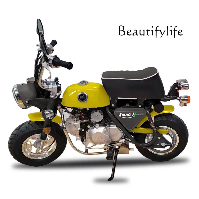 

Little girl rides mini cute fuel motorcycle 50cc daily commuting moped creative personality