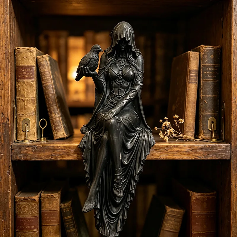 Halloween Gothic Raven Statue Resin Crow Perched Figurine Spooky Bird Ornament Home Desk Shelf Decor Gothic Decor Halloween Gift