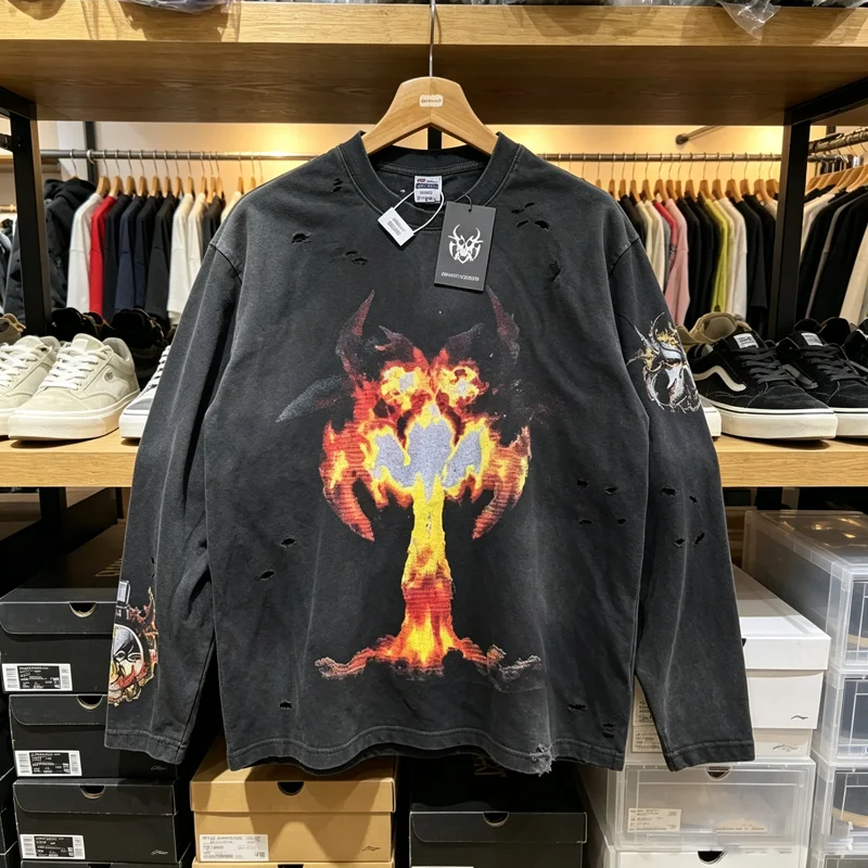 Mushroom Cloud Explosion Print Chew Forever Long Sleeve T‑Shirt Men Vintage Washed Hole Damaged Gothic Y2K Streetwear Tee Tops