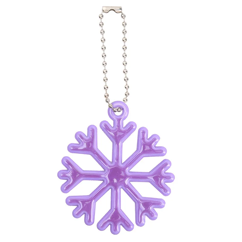 Christams Party Reflective Keychain for Kids Night Security Walking Cycling Safety Reflector Snowflake Shaped Bag Pendant Decor