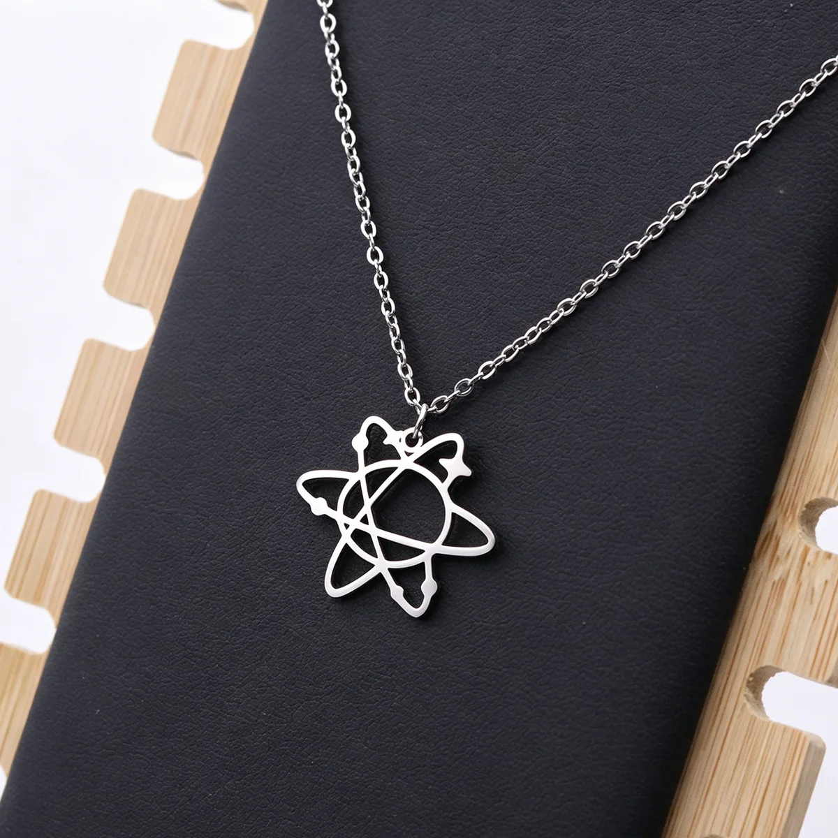 Celestial Star Orbit Planet Necklace Gold Stainless Steel Hollow Atom Charm Collares Delicate Daily Wear Jewelry for Women Girls