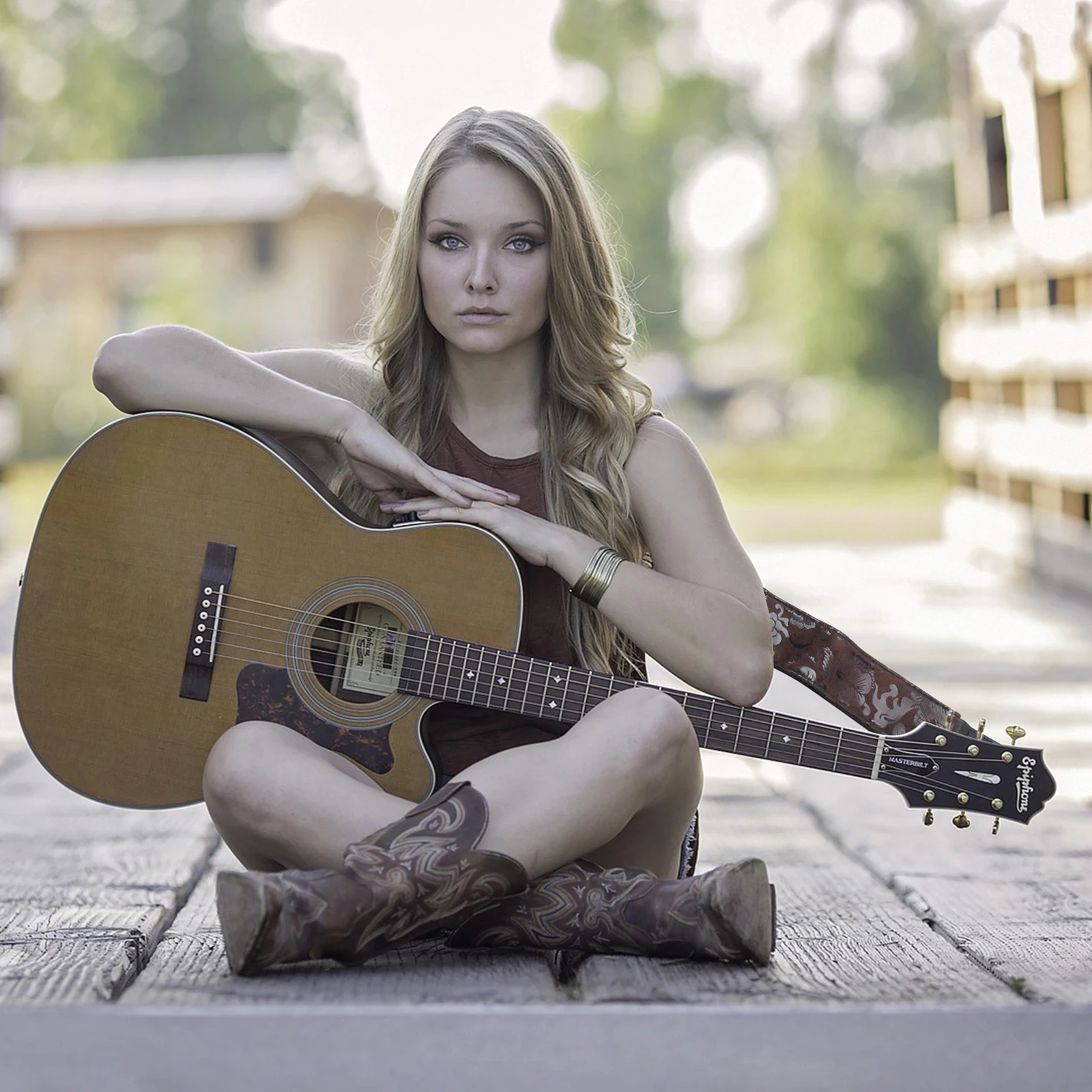 

1pc Guitar Strap Decorative Creative Embossing Shoulder Belt Adjustable Wear-Resistant Musical Instrument Accessory For