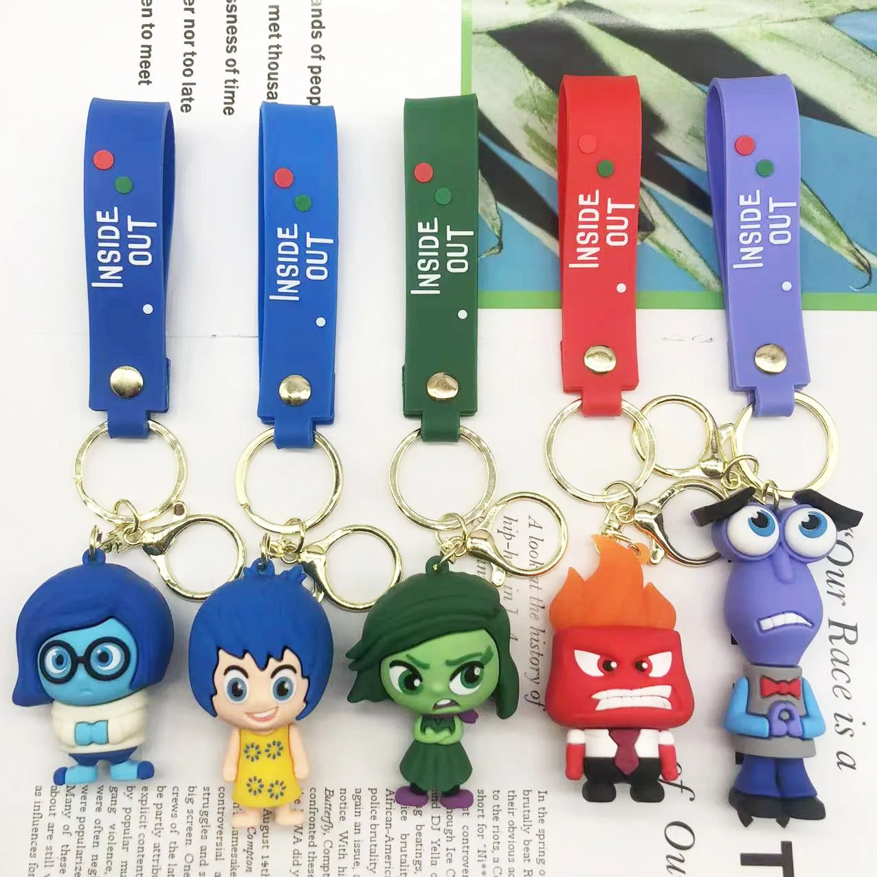 Disney Anime Inside Out Inside Out Keychain Mind Wars Sad Emotions Men's Car Key Pendant