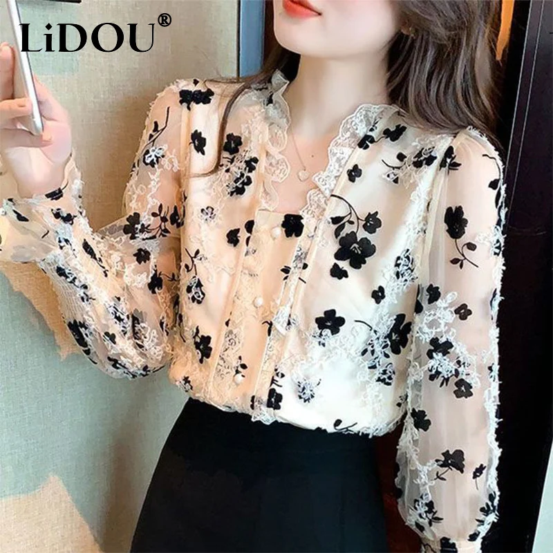 Spring Autumn V-neck Lace Patchwork Printing Shirt Ladies Casual Fashion Vintage Blouse Women Elegant All-match Long Sleeve Tops