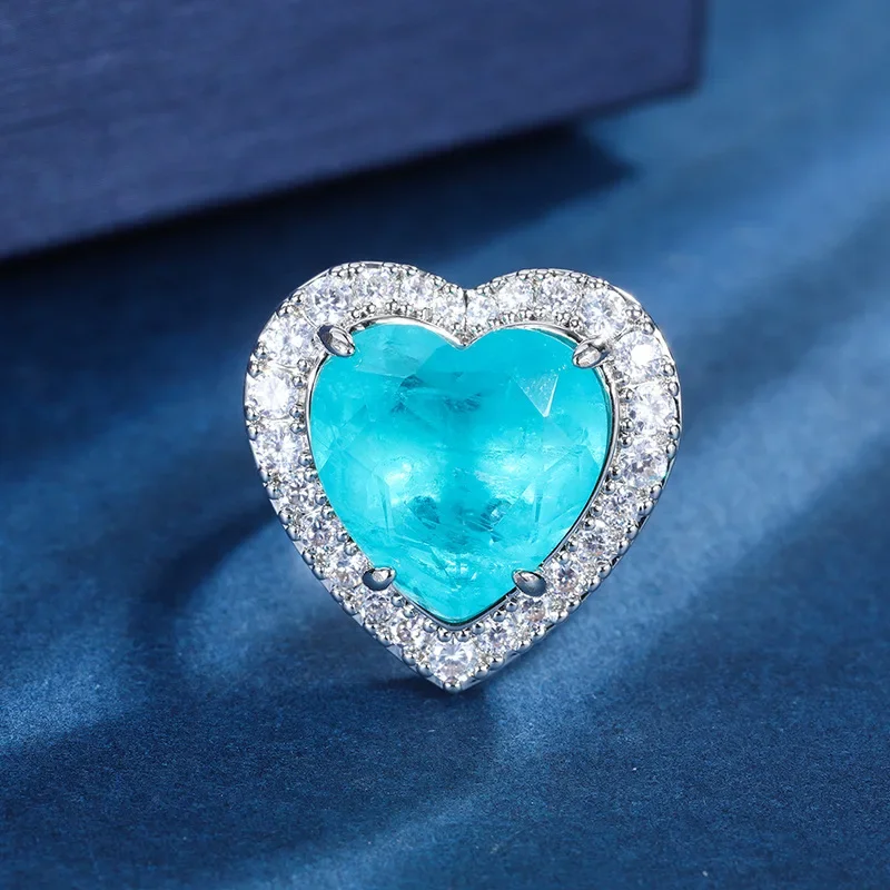 Adjustable Heart-Shaped Gemstone Ring with Sparkling Crystals - Available in Blue and Green - Elegant Women's Jewelry