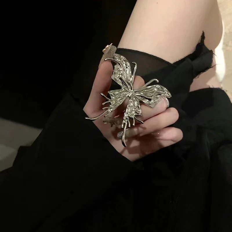 Anillo de mariposa Punk negro para mujer, anillos de dedo Vintage tridimensionales góticos exagerados, accesorios de joyería, 1 piezas