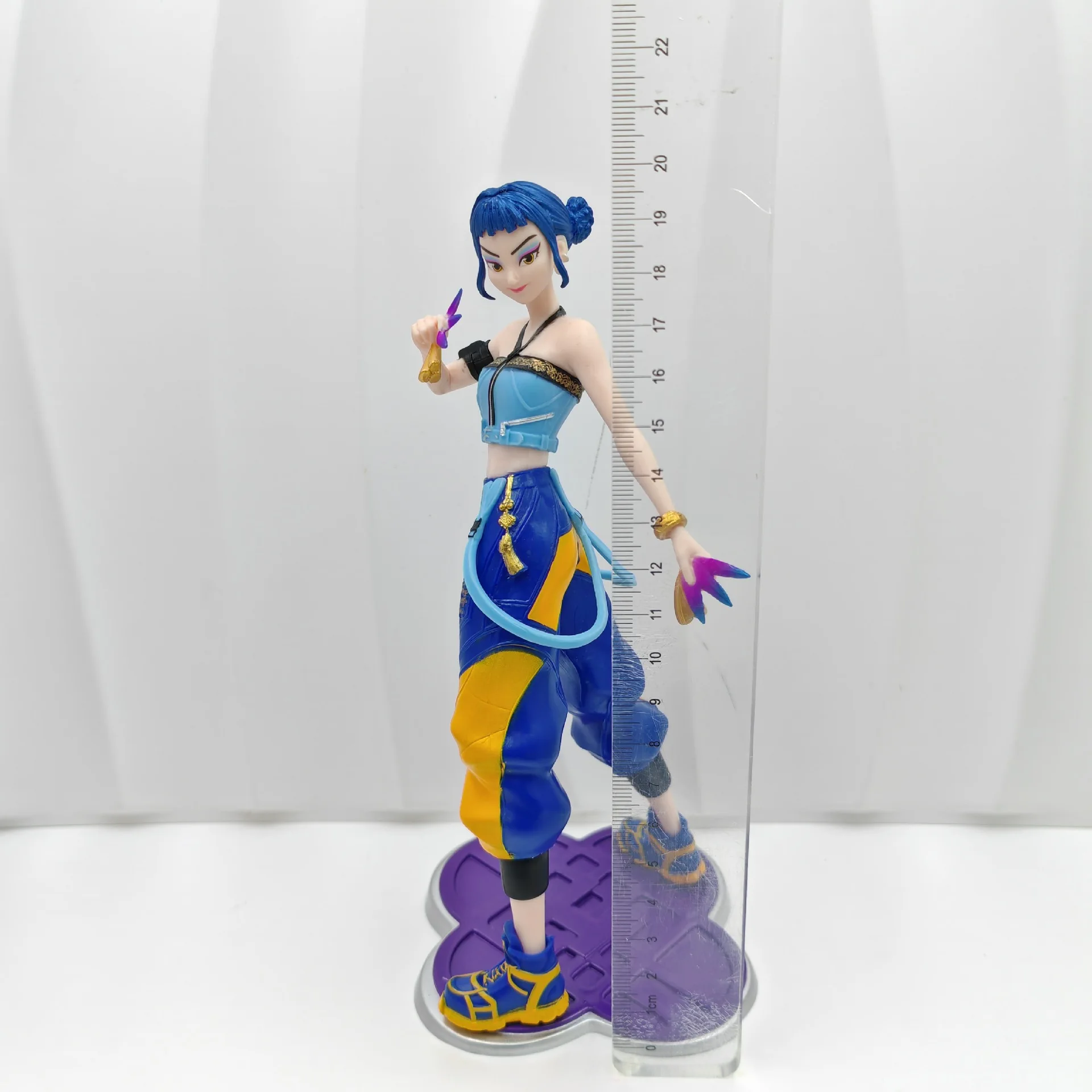 Hexenjagd-Team Rumi Mira Zoe Niedliche Schöne Mädchen-Actionfigur Anime-Charaktermodell Hochdetailliertes Desktop-Ornament Spielzeug Geschenk – Detail 27