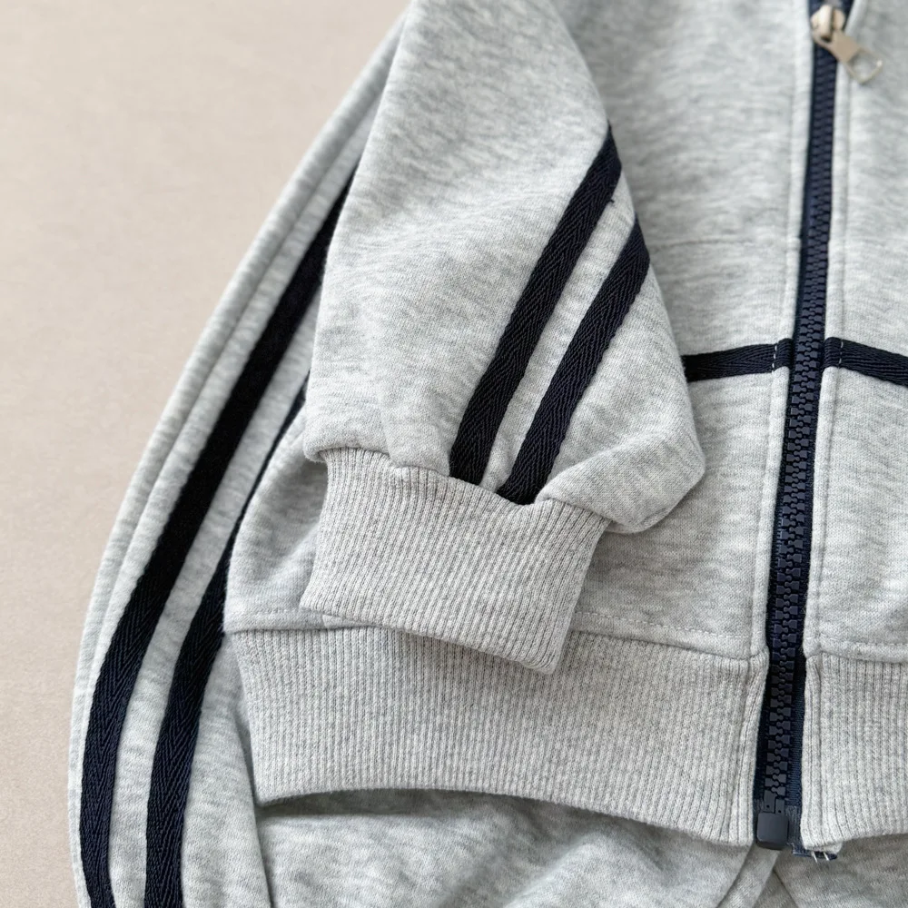 Kinder 2-teiliger Trainingsanzug Herbst Jungen Mädchen Stehkragen Reißverschluss Jacke+Hose Sets Stickerei Lässiges Sport-Outfit Kinder Sportbekleidung – Detail 5