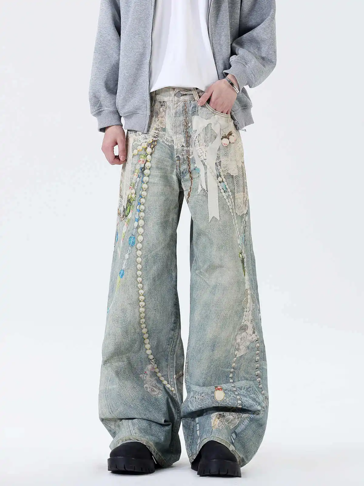 

Women's Light Blue Y2k Baggy 3D Graffiti Print Jeans Japanese 2000s Style Boyfriend Jean Pants Vintage Harajuku Denim Trousers