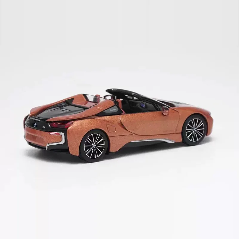 1:64 Scale I8 Roadster Alloy Car Model Collection Ornaments